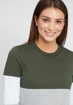 OXMO OXOMAYA - Sweatshirt - Climbing Ivy 11 OXMO OXOMAYA - Sweatshirt - Climbing Ivy -Oxmo 2fe48227bf6143f5bd2b2977d5a5053e