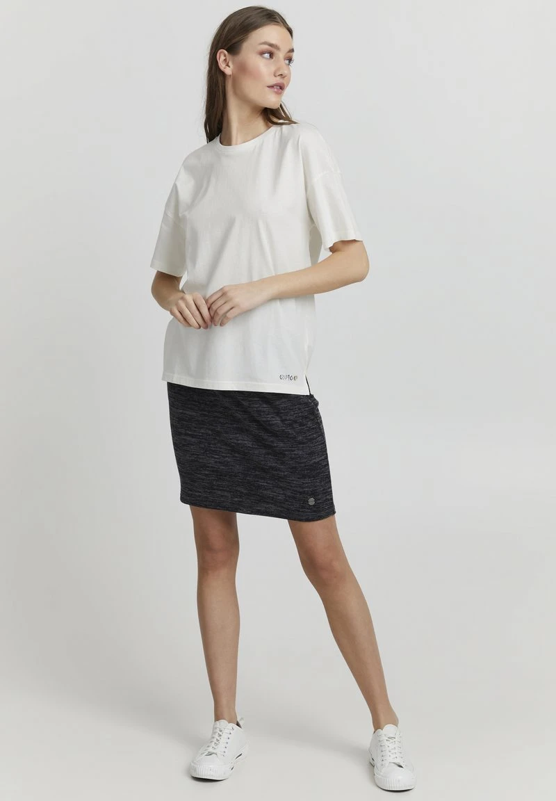 OXMO PINALA - T-Shirt Basic - Cloud Dancer 4 OXMO PINALA - T-Shirt Basic - Cloud Dancer – Bild 2