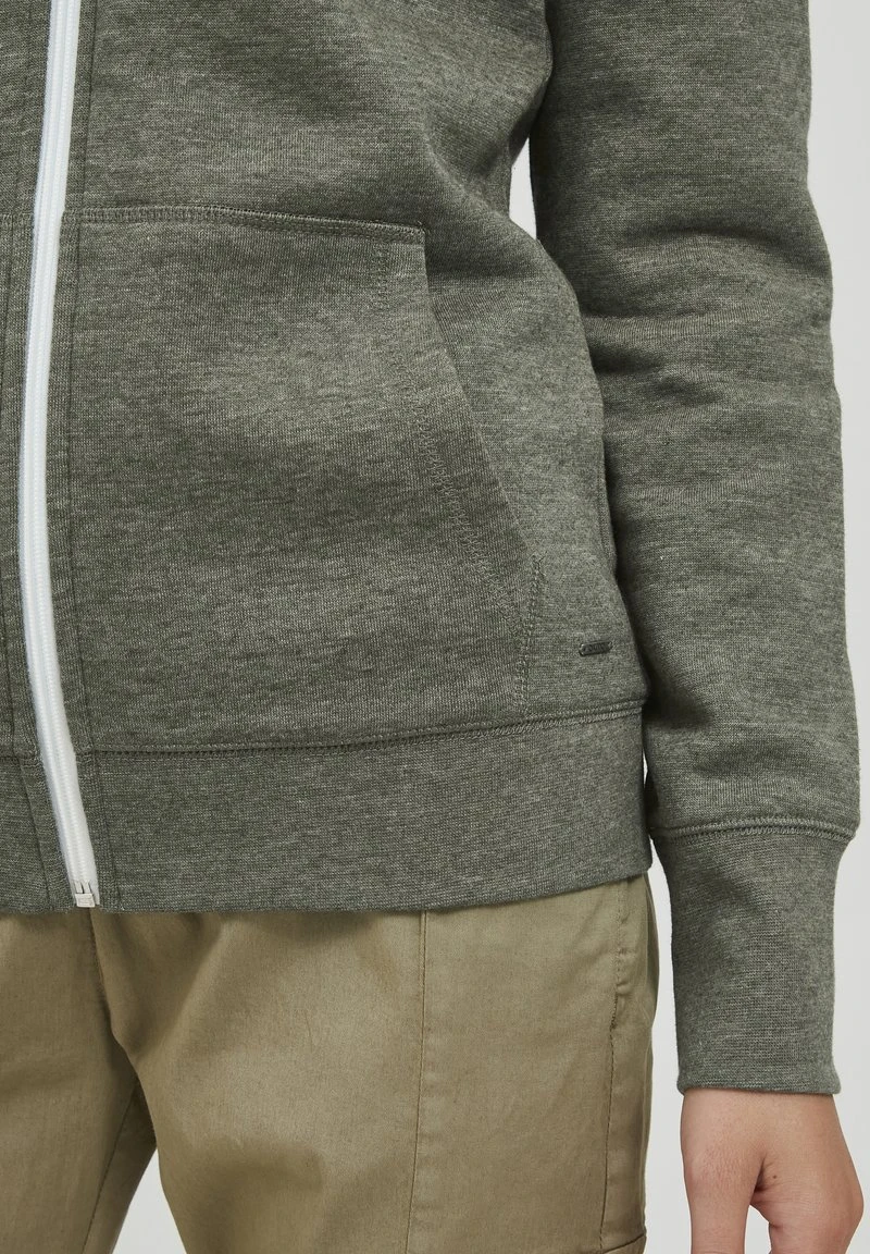 OXMO OXOLINDA - Strickjacke - Clim. Ivy 7 OXMO OXOLINDA - Strickjacke - Clim. Ivy – Bild 5