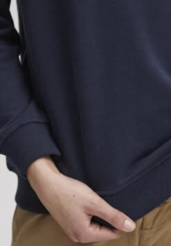 OXMO OXCOLISA - Kapuzenpullover - Total Eclipse -Oxmo 5af917b1bdb048cf8e3fef76b5bb9a28