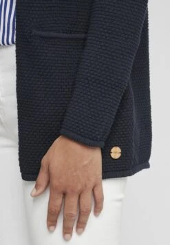 OXMO OXHILDA - Strickjacke - Total Eclipse 12 OXMO OXHILDA - Strickjacke - Total Eclipse -Oxmo c068c55425ef42f6addf73fb9776a589