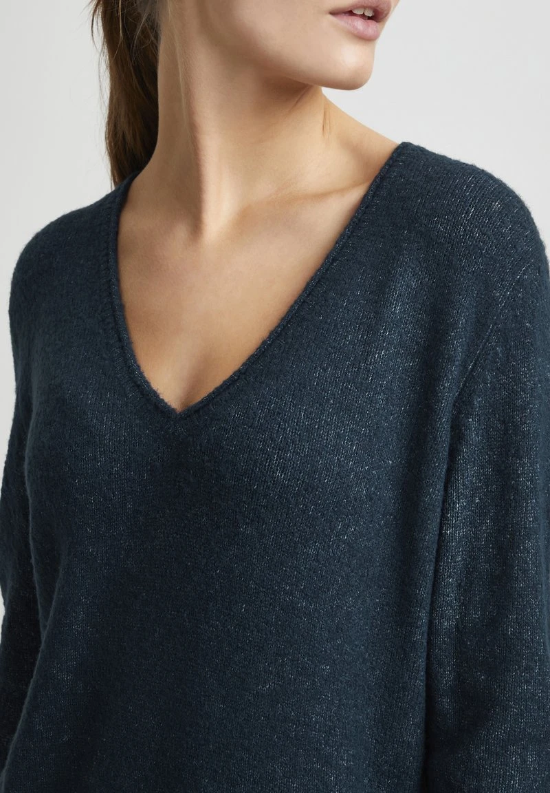 OXMO OXIDA - Strickkleid - Total Eclipse Melange 5 OXMO OXIDA - Strickkleid - Total Eclipse Melange – Bild 4