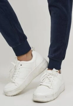 OXMO OXNIKITA - Jogginghose - Insignia B 12 OXMO OXNIKITA - Jogginghose - Insignia B -Oxmo d68c3f24505646f5b370b7abacfcf768