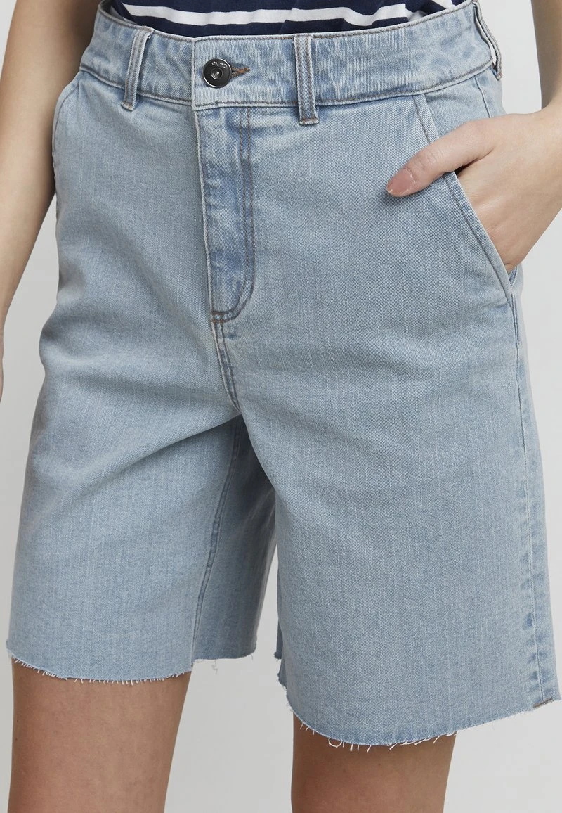 OXMO Jeans Shorts - Light Blue Denim 8 OXMO Jeans Shorts - Light Blue Denim – Bild 6